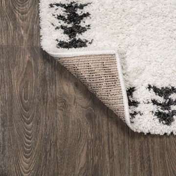 Calvia Moroccan Diamond Shag Area Rug